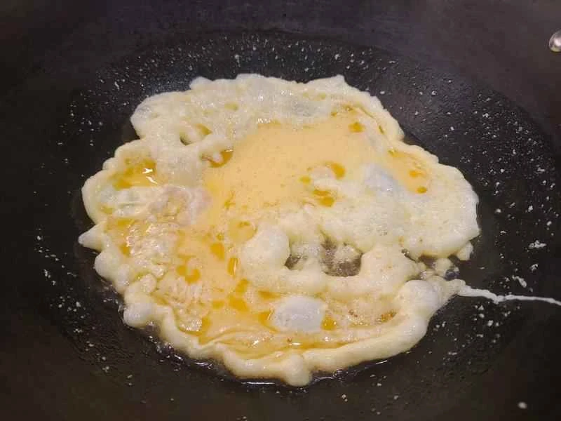 How to make pure milk hand-torn toast: Step 1