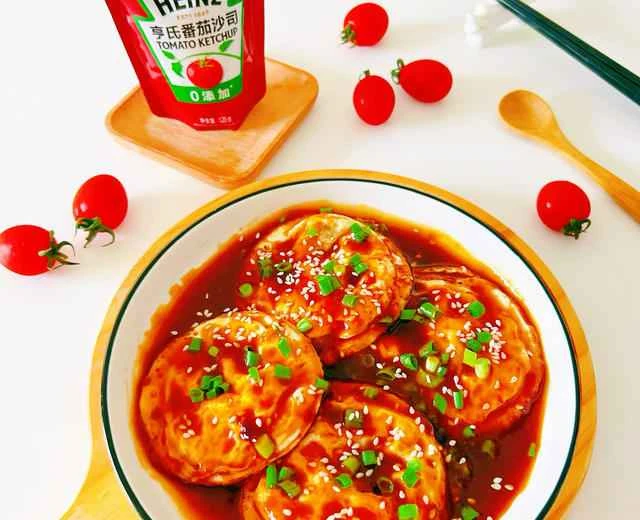 Recipe for Sweet and Sour Poached Eggs in Tomato Sauce