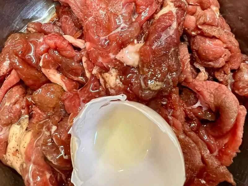 How to make pure milk hand-torn toast: Step 1