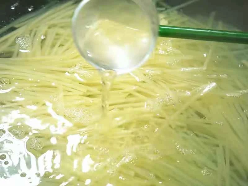 How to make pure milk hand-torn toast: Step 1