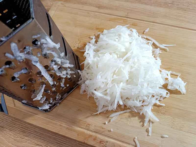 How to make pure milk hand-torn toast: Step 1