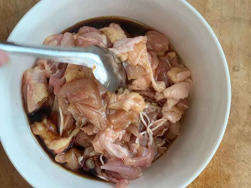 How to make pure milk hand-torn toast: Step 1