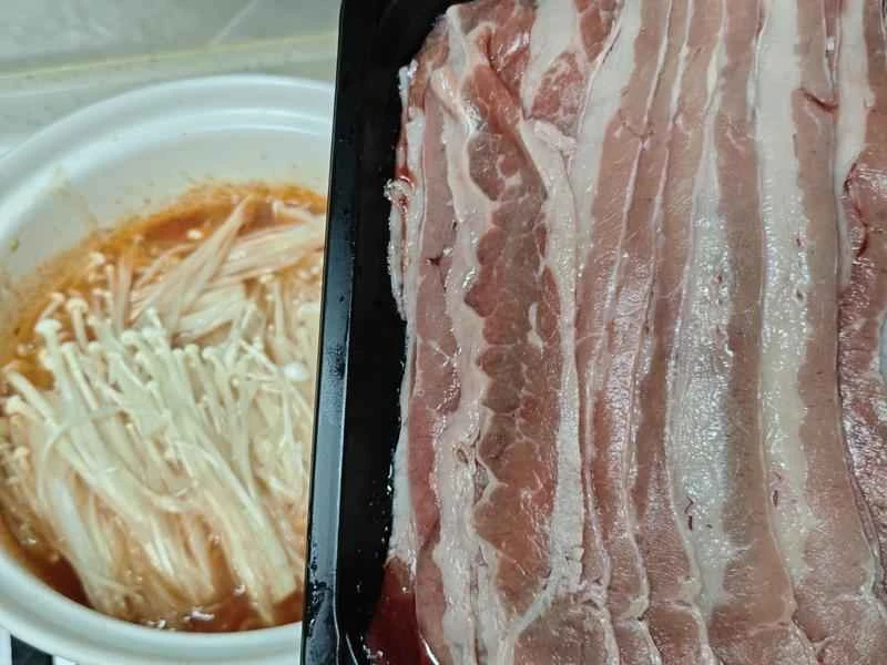 How to make pure milk hand-torn toast: Step 1