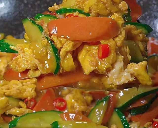 Cucumber, Egg, and Ham Stir-fry Recipe