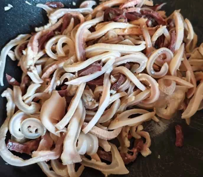 How to make pure milk hand-torn toast: Step 1