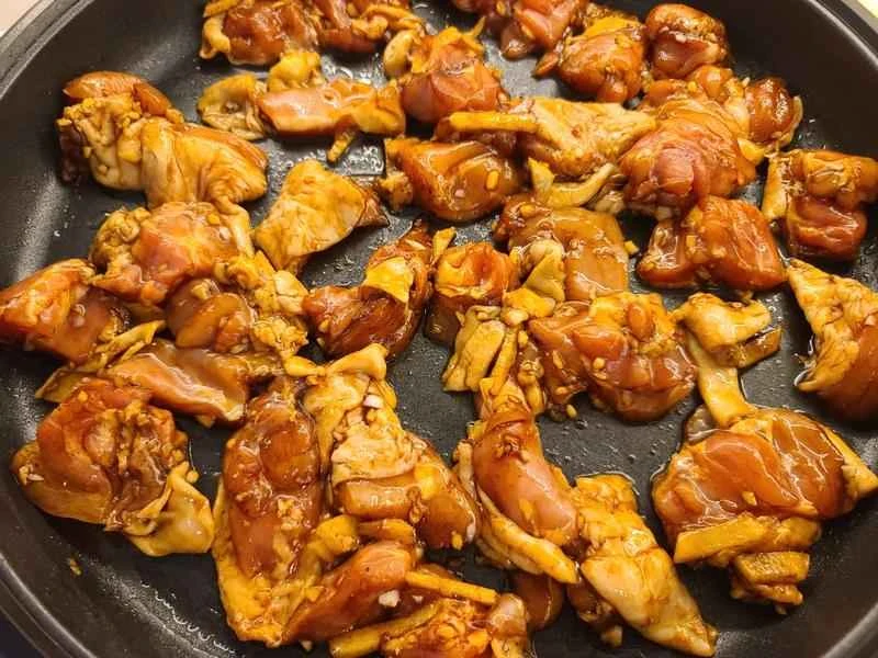 How to make pure milk hand-torn toast: Step 1