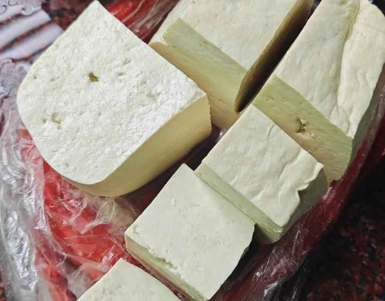 How to make pure milk hand-torn toast: Step 1