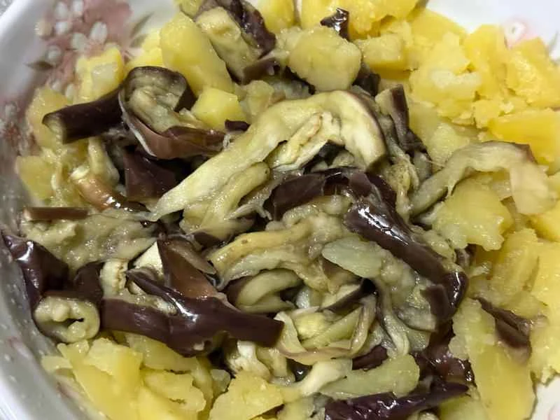 How to make pure milk hand-torn toast: Step 1