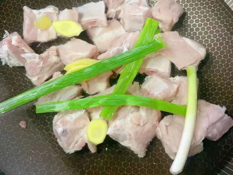 How to make pure milk hand-torn toast: Step 1