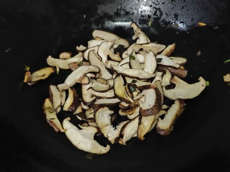 How to make pure milk hand-torn toast: Step 1