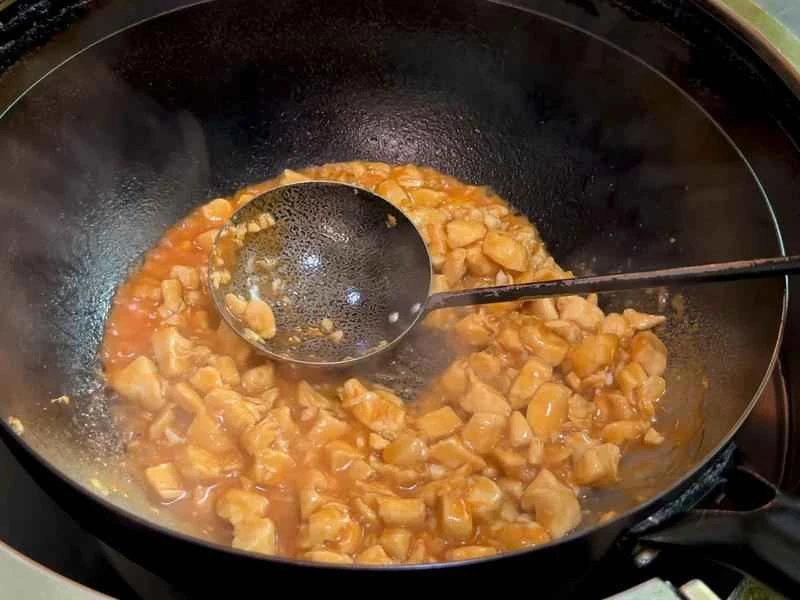 How to make pure milk hand-torn toast: Step 1