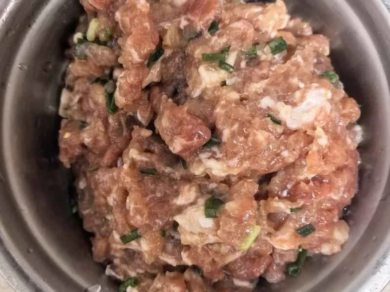 How to make pure milk hand-torn toast: Step 1