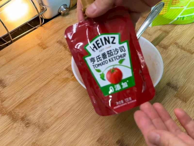 How to make pure milk hand-torn toast: Step 1