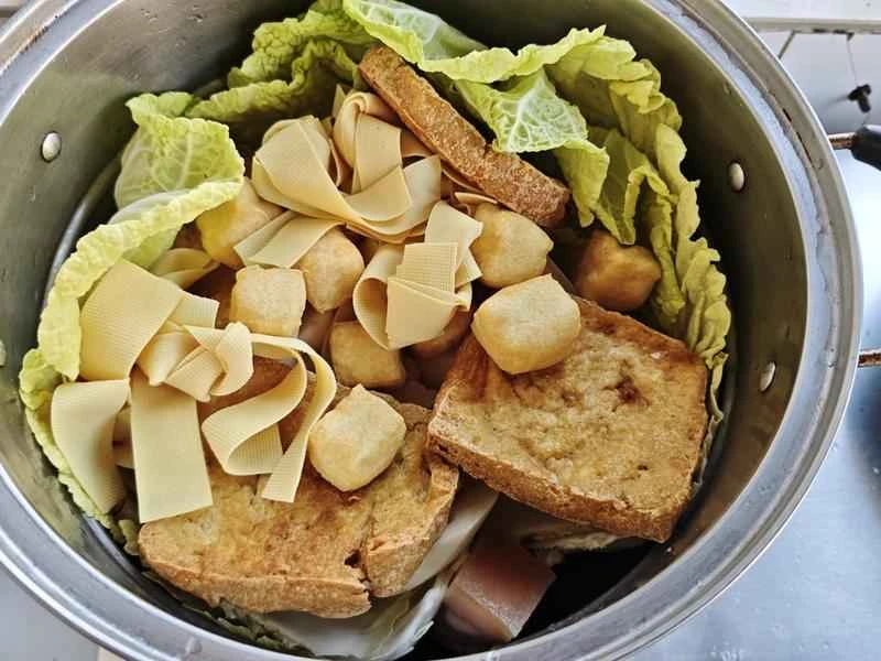 How to make pure milk hand-torn toast: Step 1