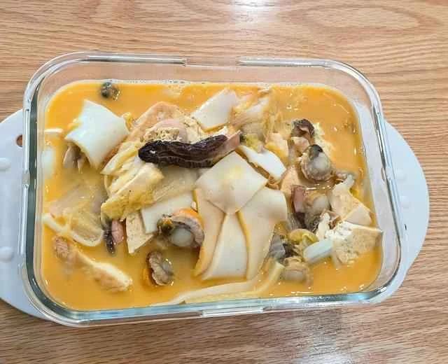 Salted Egg Yolk and Three Delicacies Soup [Home-Style Dish] Recipe