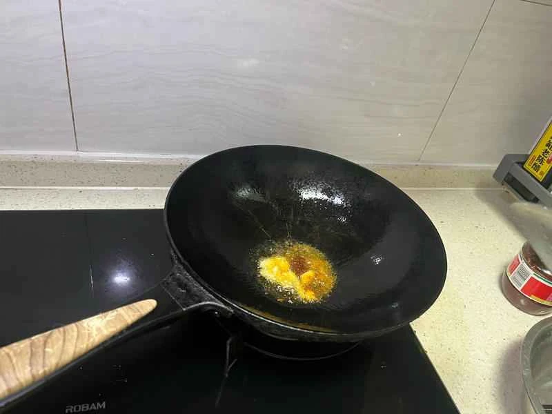 How to make pure milk hand-torn toast: Step 1