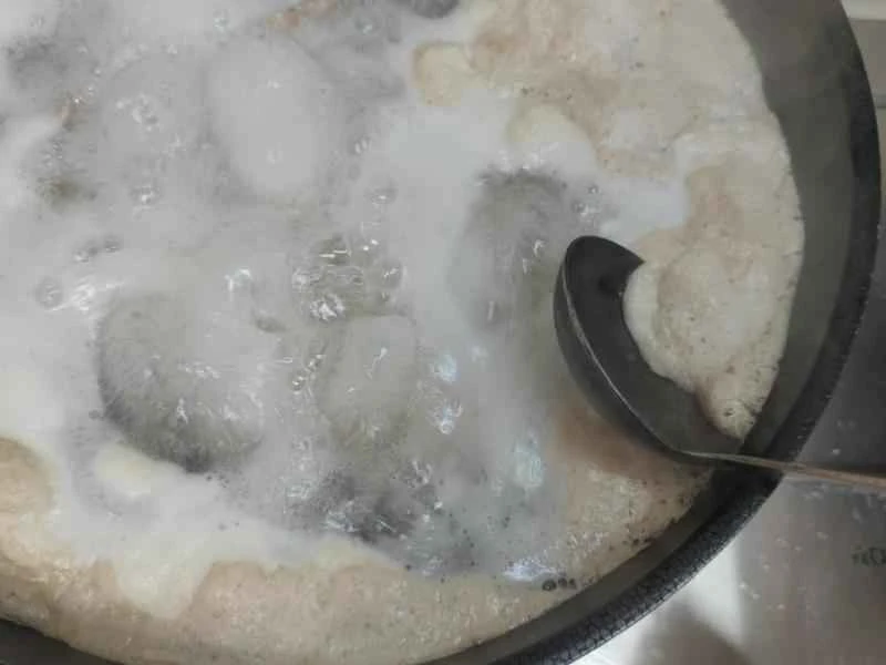 How to make pure milk hand-torn toast: Step 1