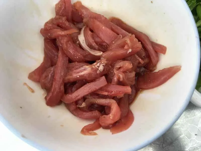 How to make pure milk hand-torn toast: Step 1