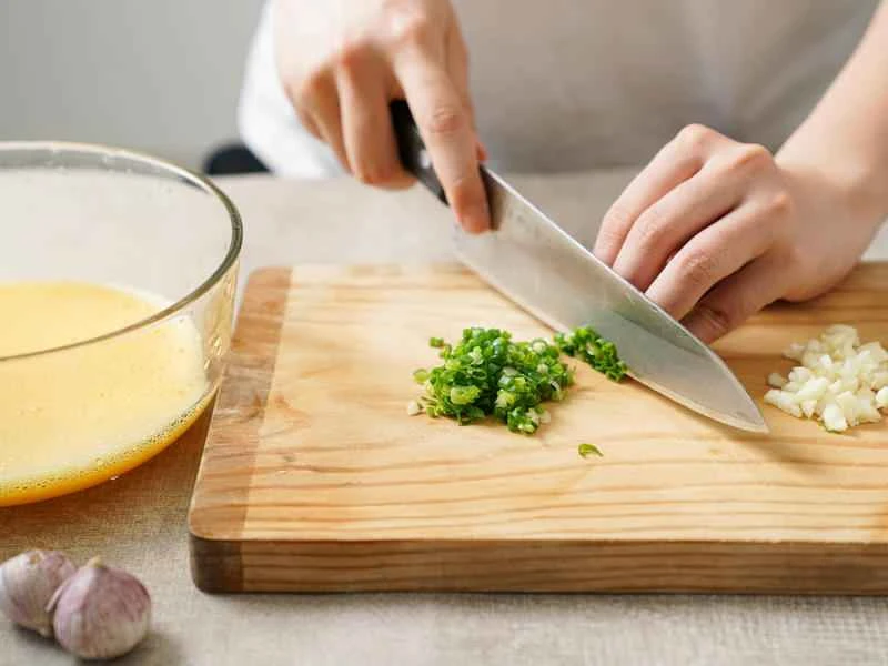 How to make pure milk hand-torn toast: Step 1