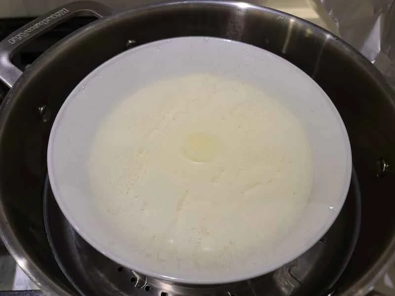 How to make pure milk hand-torn toast: Step 1