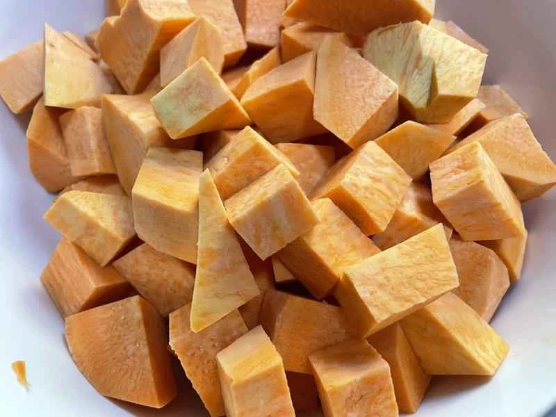 How to make pure milk hand-torn toast: Step 1