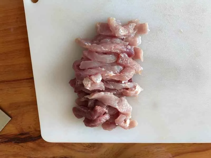 How to make pure milk hand-torn toast: Step 1