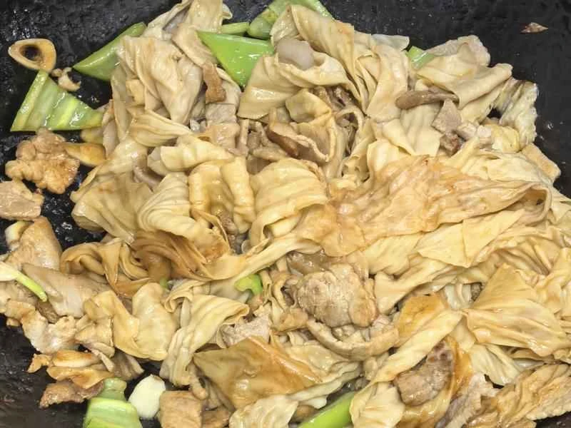 How to make pure milk hand-torn toast: Step 1