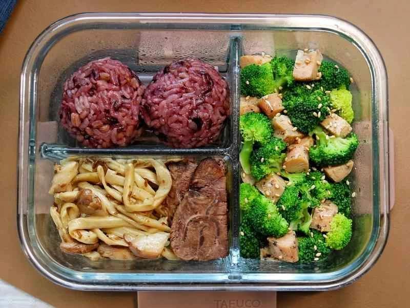 How to make pure milk hand-torn toast: Step 1