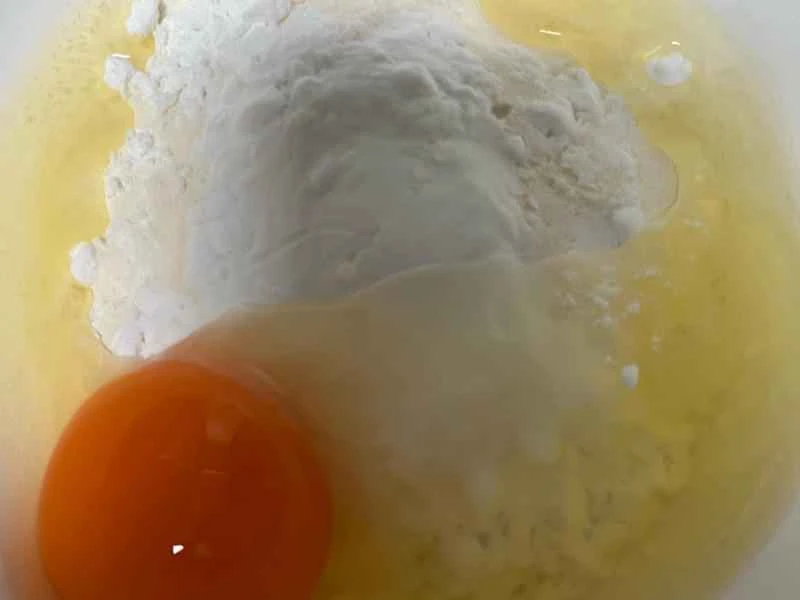 How to make pure milk hand-torn toast: Step 1