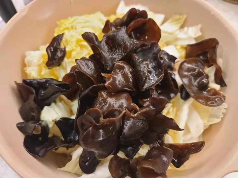 How to make pure milk hand-torn toast: Step 1