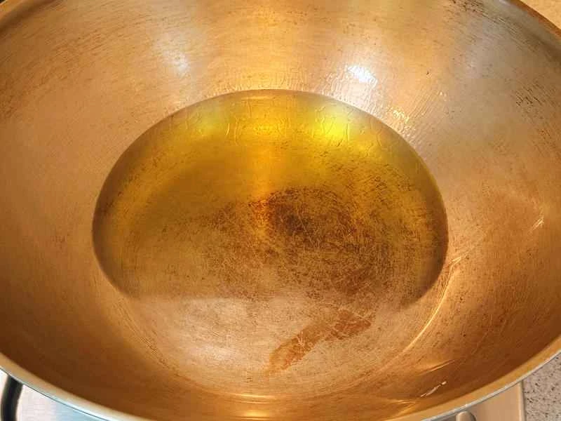 How to make pure milk hand-torn toast: Step 1