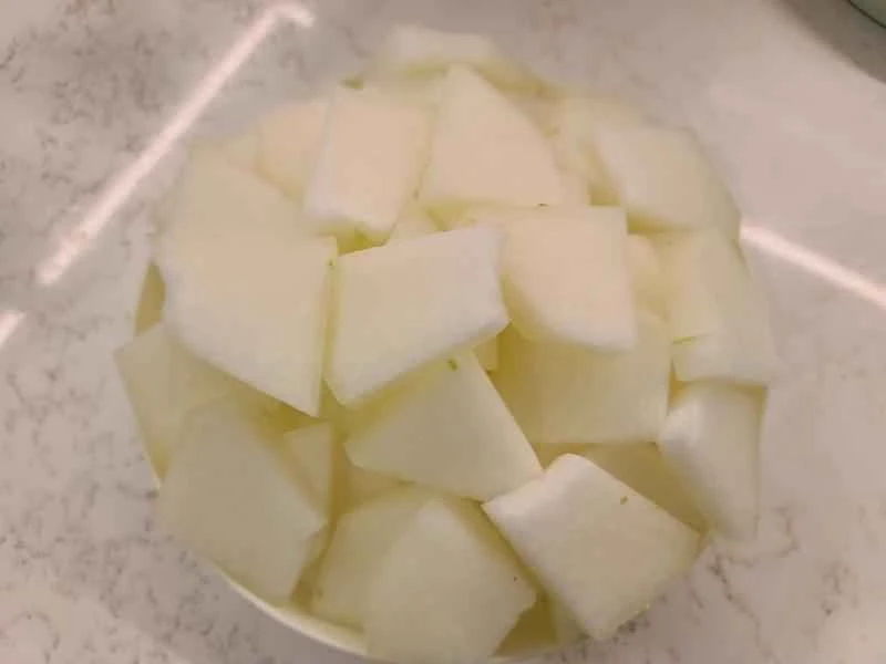 How to make pure milk hand-torn toast: Step 1