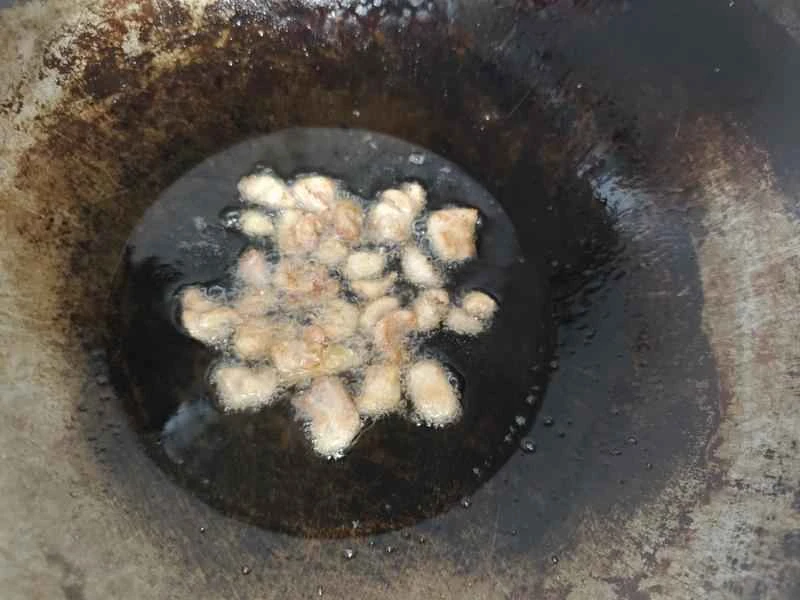 How to make pure milk hand-torn toast: Step 1