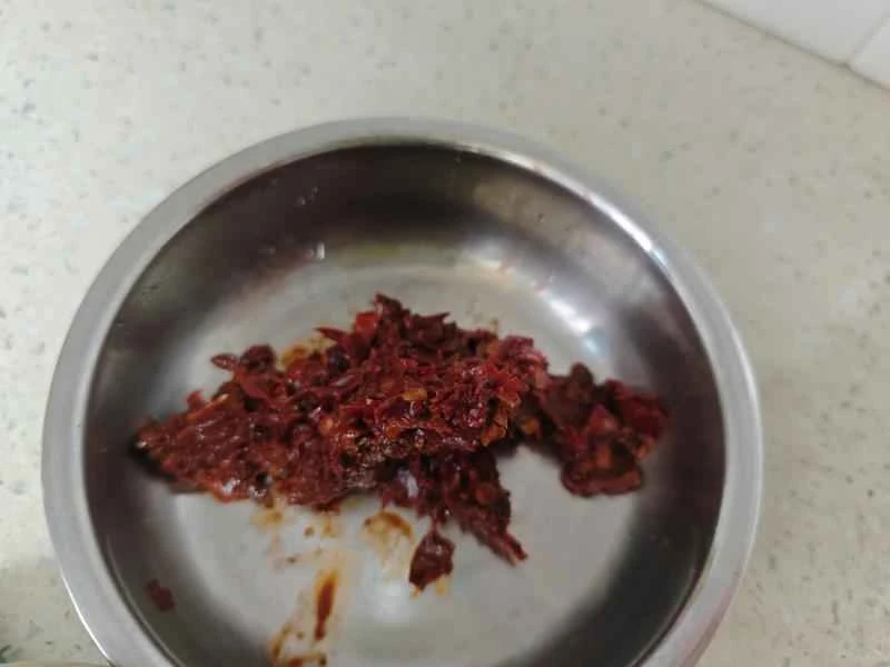 How to make pure milk hand-torn toast: Step 1