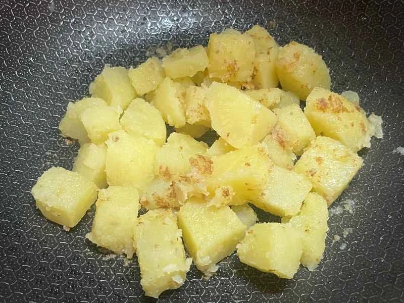 How to make pure milk hand-torn toast: Step 1