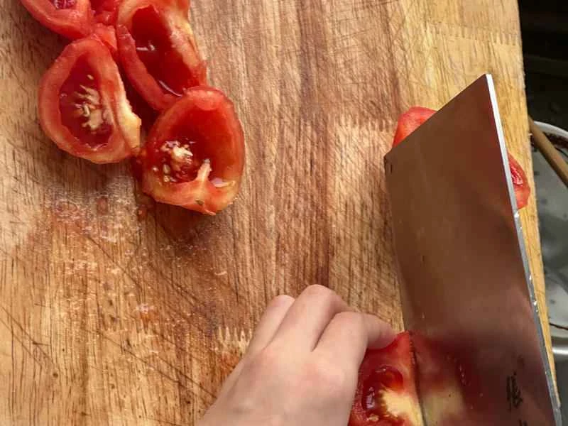 How to make pure milk hand-torn toast: Step 1