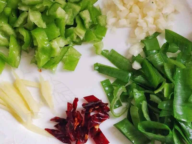 How to make pure milk hand-torn toast: Step 1