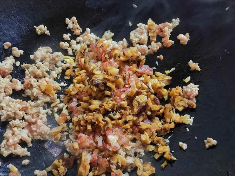 How to make pure milk hand-torn toast: Step 1