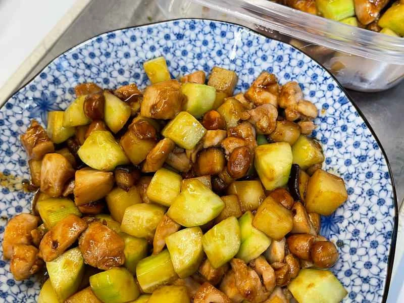 How to make pure milk hand-torn toast: Step 1