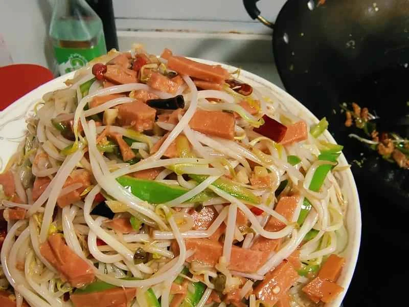 How to make pure milk hand-torn toast: Step 1