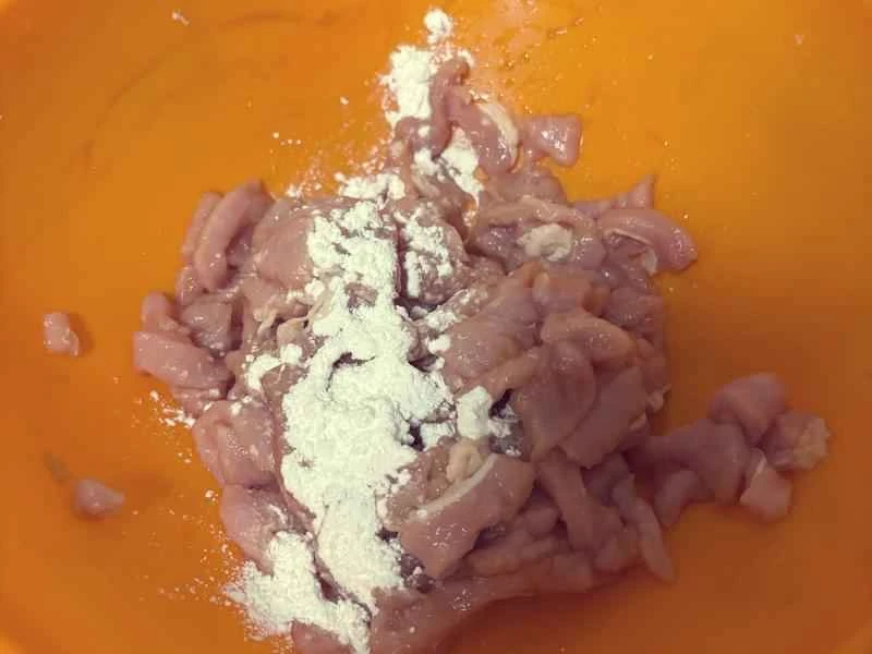 How to make pure milk hand-torn toast: Step 1