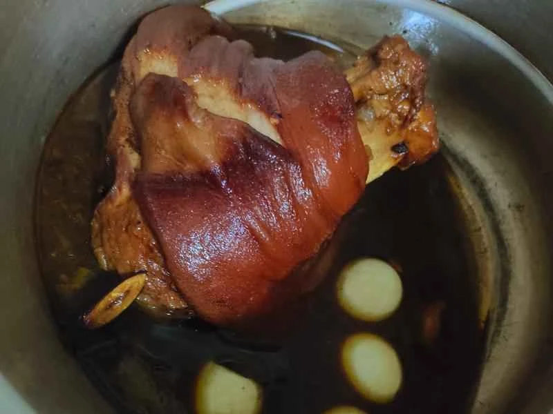 How to make pure milk hand-torn toast: Step 1