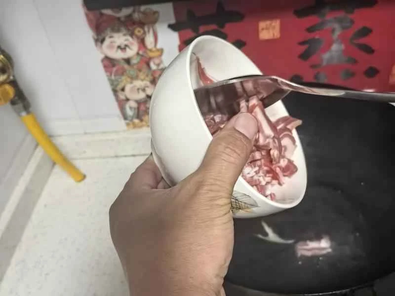 How to make pure milk hand-torn toast: Step 1