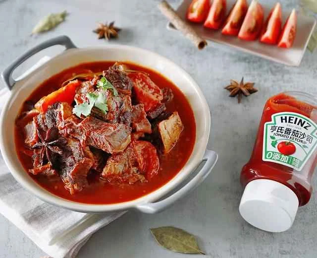 A richer, more flavorful tomato and red wine braised beef brisket recipe (pressure cooker version).