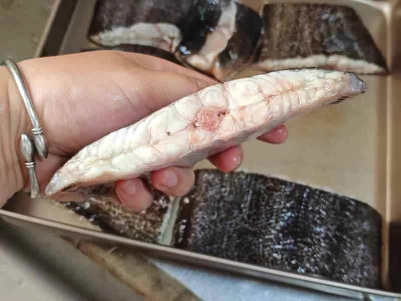 How to make pure milk hand-torn toast: Step 1