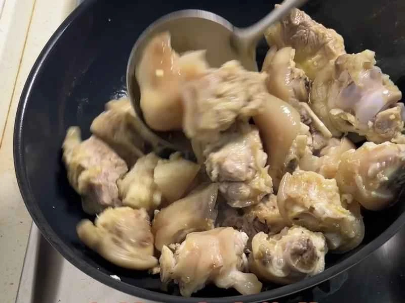 How to make pure milk hand-torn toast: Step 1