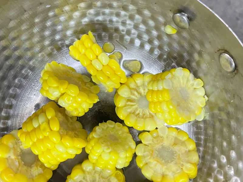 How to make pure milk hand-torn toast: Step 1