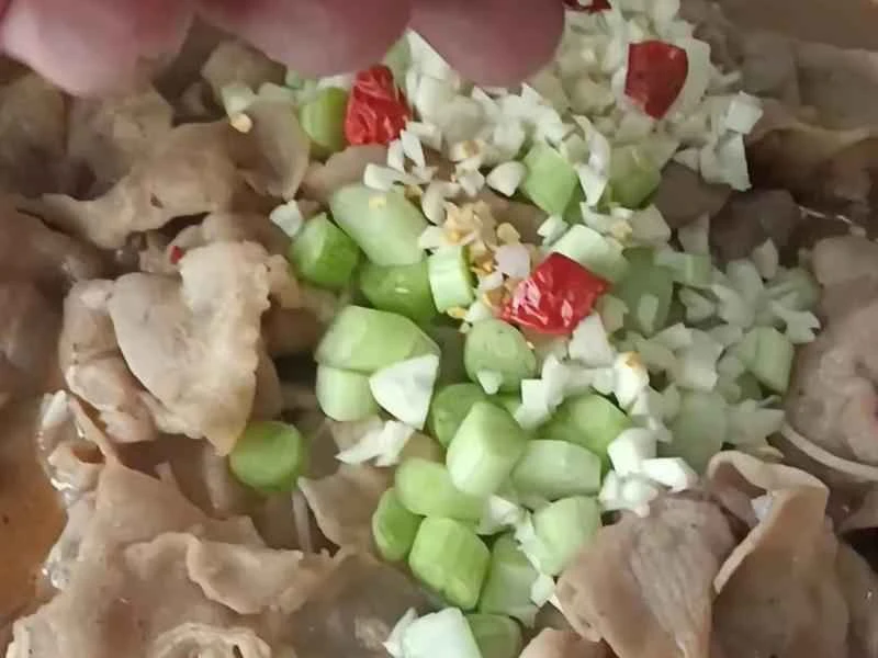 How to make pure milk hand-torn toast: Step 1