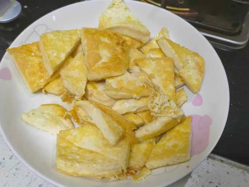 How to make pure milk hand-torn toast: Step 1