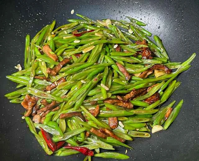 Recipe for stir-fried green beans with shredded pork